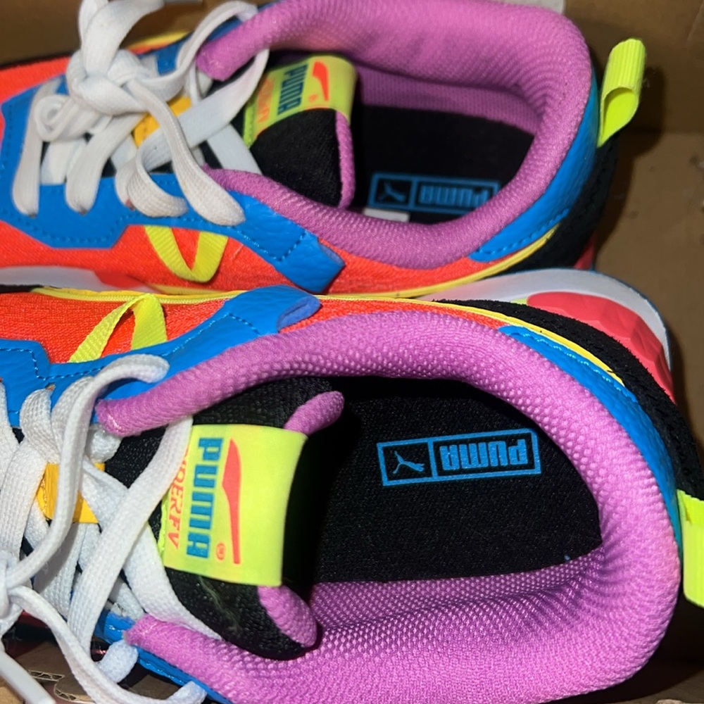 Pumas - Picture 3 of 3